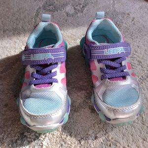 Leepz 3.0 Light Up shoes for toddler girls.